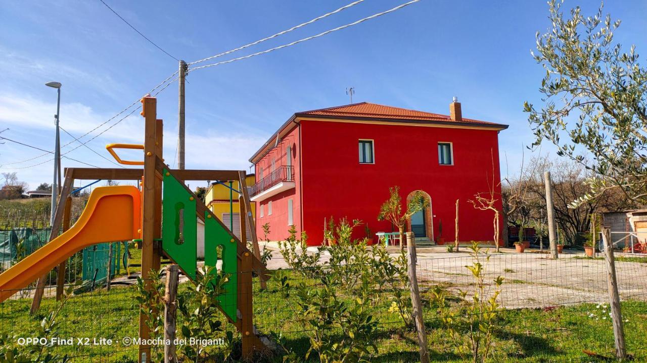 Agriturismo Macchia Dei Briganti - B&B Montefalcione Экстерьер фото